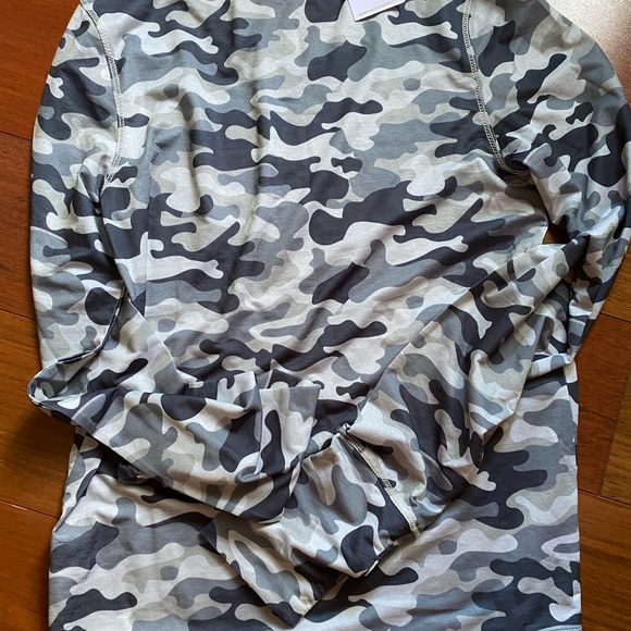 NWT Spiritual Gangster Camo active top - Picture 7 of 9
